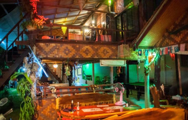 The Lazy Bar And Guesthouse Krabi town Exterior foto